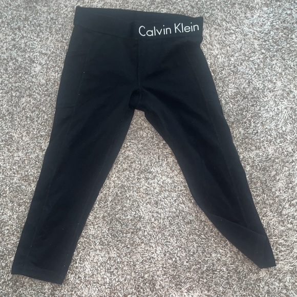 Calvin Klein small set - Picture 4 of 7